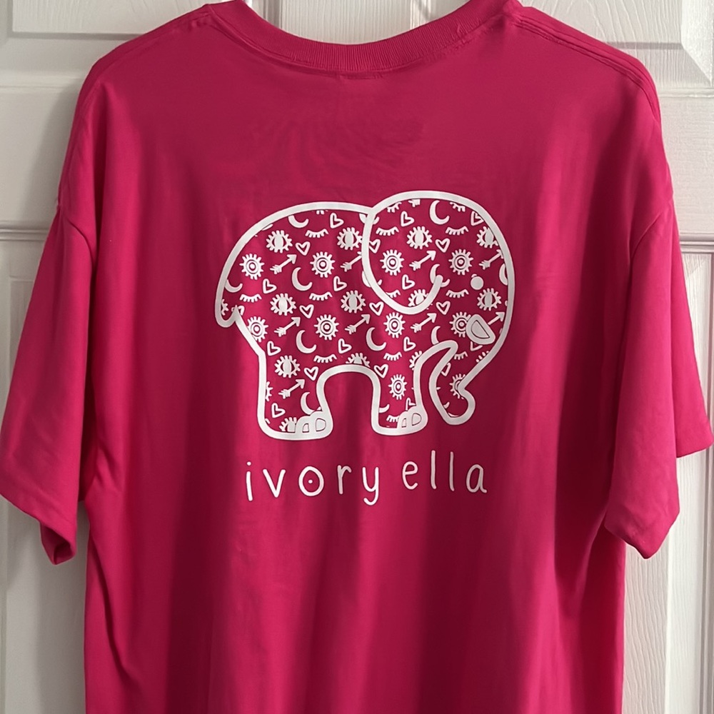 Ivory Ella Pink T-Shirt- Size Large
